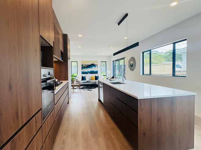 82 Arran Drive, Orewa