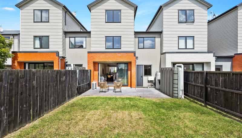 7/6 Onekiritea Road, Hobsonville