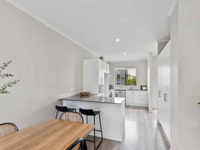 7/6 Onekiritea Road, Hobsonville