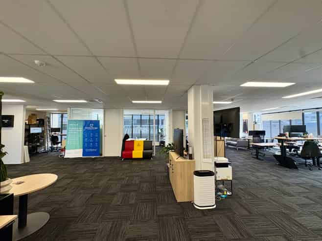 Well-presented City Offering with Parking