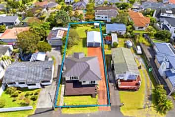 738 & 740 East Coast Road, Pinehill