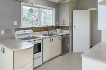 6 Mary Dreaver, New Windsor