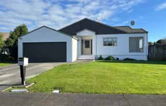 14 Emmerdale Mews, Highbury