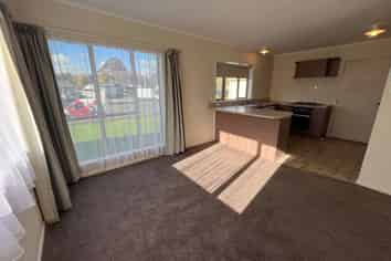 14 Emmerdale Mews, Highbury