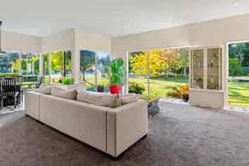 9 Faith Place, West Melton