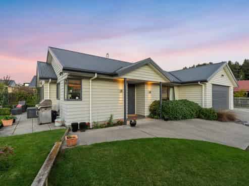 7 Perrow Street, Wanaka