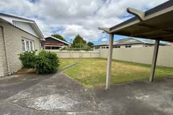 351 Oxford Street, Levin