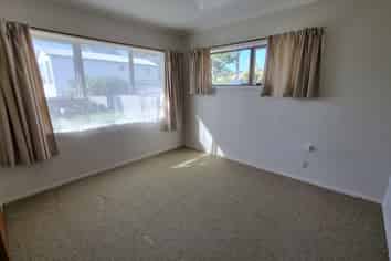 1 Cleve Road, Green Bay, Waitakere City, Auckland, Green Bay