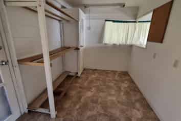 1 Cleve Road, Green Bay, Waitakere City, Auckland, Green Bay