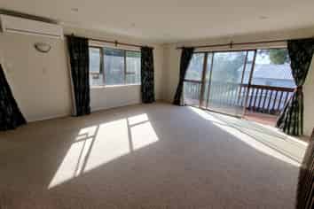 1 Cleve Road, Green Bay, Waitakere City, Auckland, Green Bay