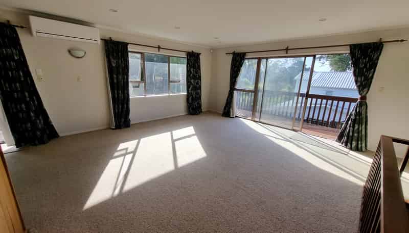 1 Cleve Road, Green Bay, Waitakere City, Auckland, Green Bay