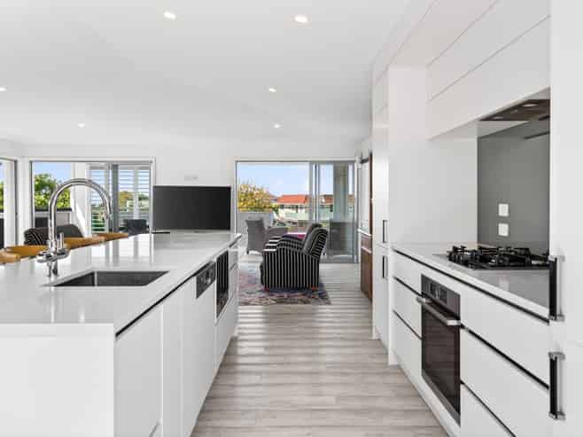 7 Enfield Road, Hospital Hill