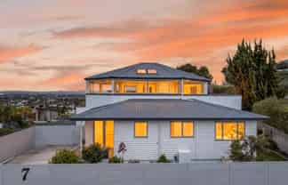 7 Enfield Road, Hospital Hill