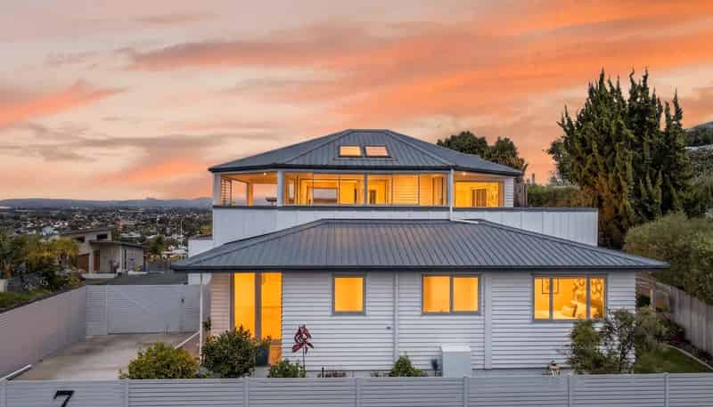 7 Enfield Road, Hospital Hill