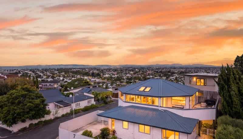 7 Enfield Road, Hospital Hill