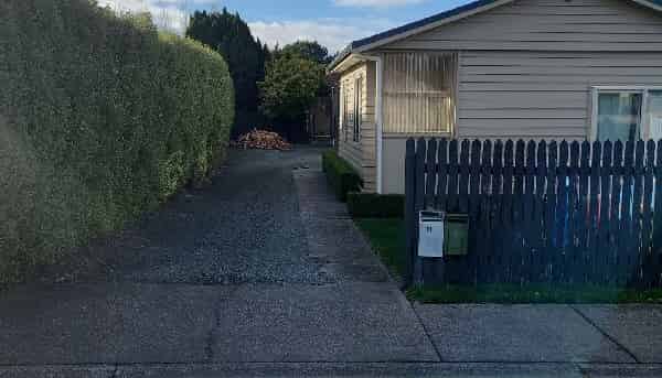 11 Stirling Street, Glengarry