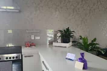 11 Stirling Street, Glengarry