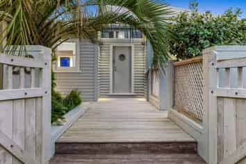 23 Laurence Street, Manly