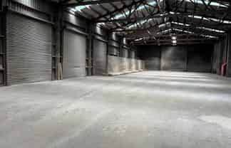 Unbeatable storage warehouse