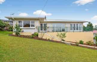 9 McMillan Avenue, Kamo