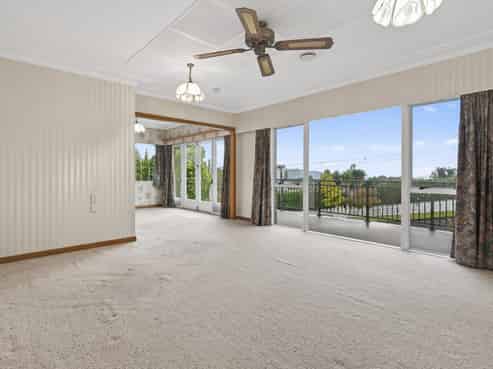 9 McMillan Avenue, Kamo