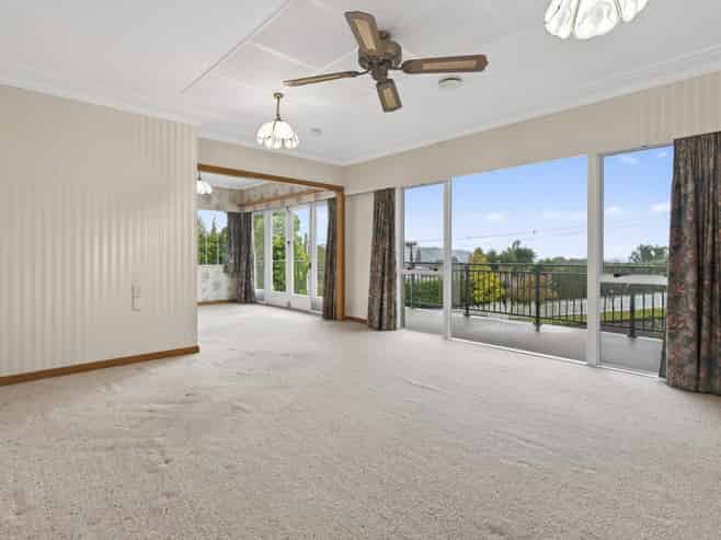 9 McMillan Avenue, Kamo