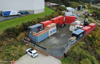 1,200sqm secure yard - Grenada North