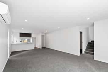 5 Selkirk Lane, Hamilton Lake