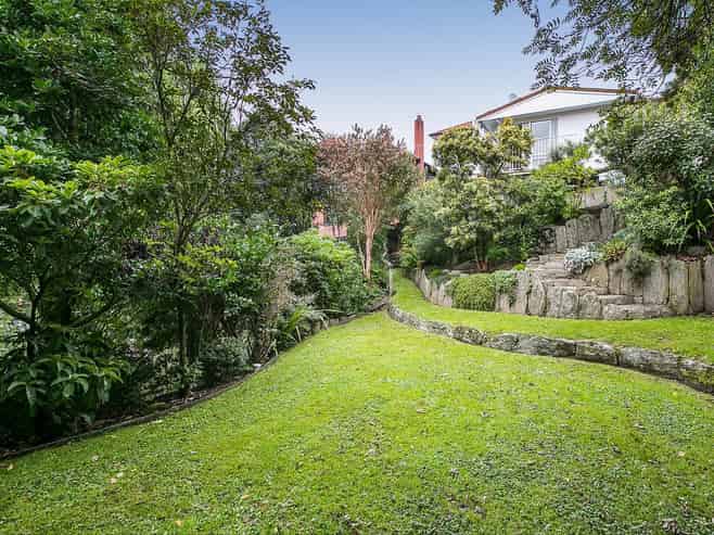 33 Erin Street, Roslyn