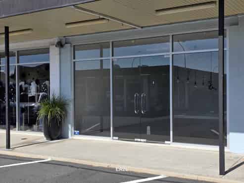 Prime retail space - Eleventh Ave Plaza