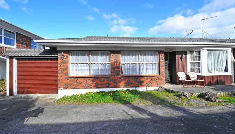 2/258 Great South Road, Manurewa