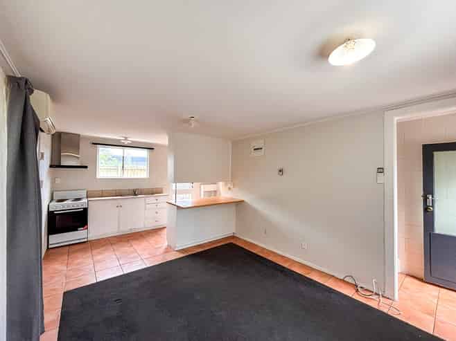 1/21 Olliviers Road, Phillipstown