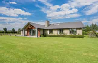 232 Crow Road, Thomsons Crossing