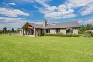 232 Crow Road, Thomsons Crossing