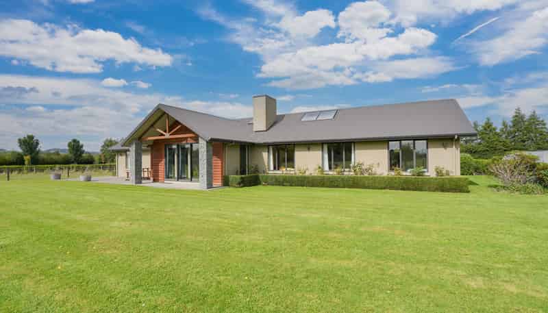 232 Crow Road, Thomsons Crossing