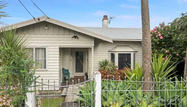 8a Maungarei Road, Remuera