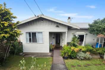 8a Maungarei Road, Remuera