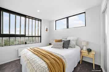 15/6 Bushland Grove, Paparangi