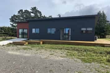 370 Western Lake Road, Featherston