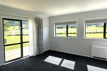 370 Western Lake Road, Featherston