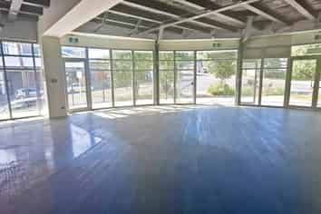 PRIME CORNER POSITION - HIGH EXPOSURE OPPORTUNITY
