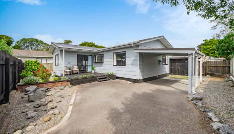 8a Pukeko Street, Paraparaumu