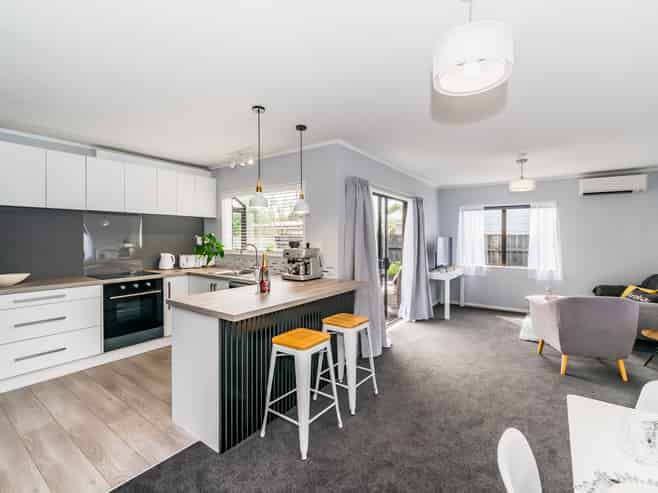 8a Pukeko Street, Paraparaumu