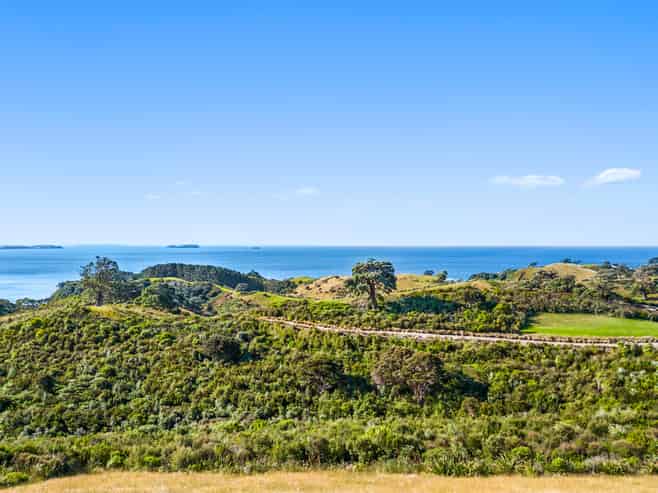 7 Tukere Lane, Onetangi