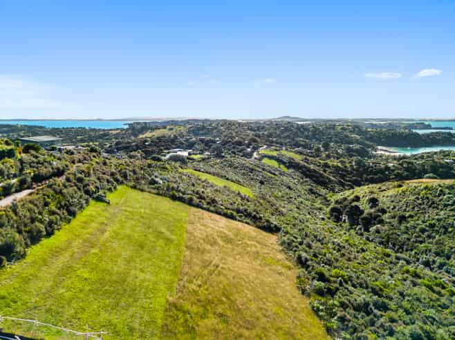 7 Tukere Lane, Onetangi