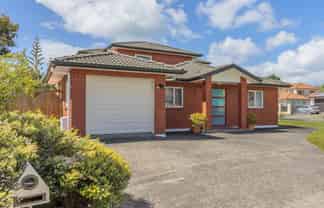 122A Hugh Green Drive, Pinehill