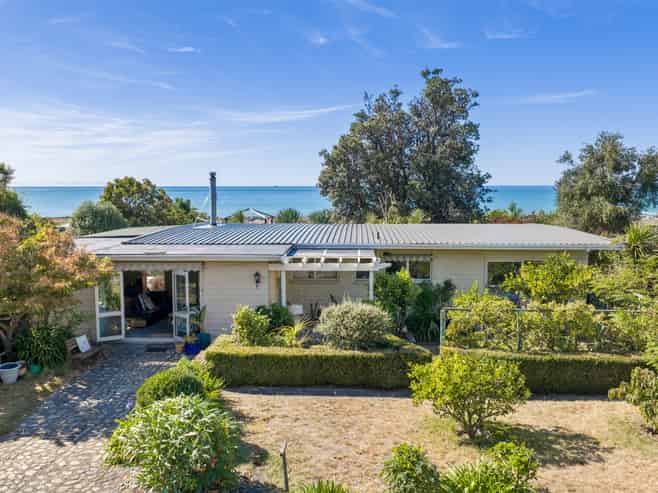 104 Rarangi Beach Road, Rarangi