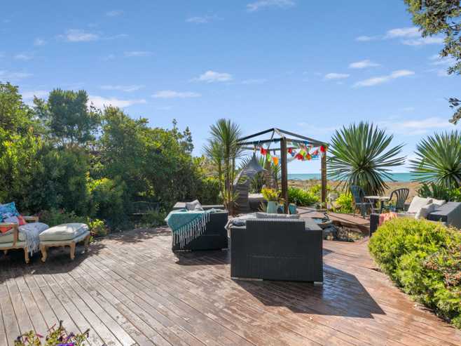 104 Rarangi Beach Road, Rarangi