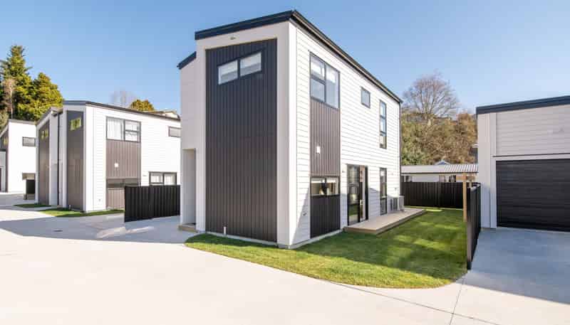 2/141 Waikato Street, Taupo