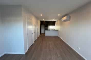 7 Whati Lane, Henderson